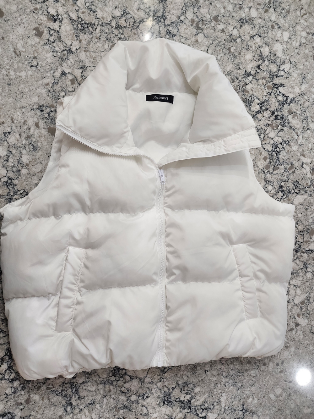 White Quilted Puffer Vest  Sleeveless Packable Fall Fashion Layering Medium